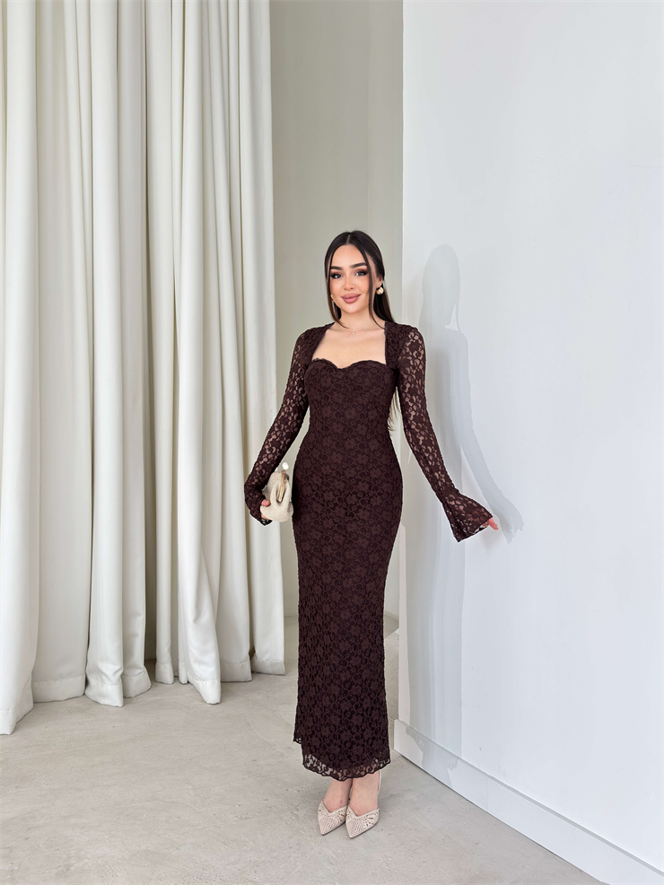 Kalp Yaka Maxi Arlene Kahve Dantelli Kadın Elbise 26Y126