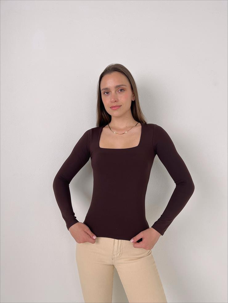 Kare Yaka Arve Kadın Kahve Bluz 23K000388