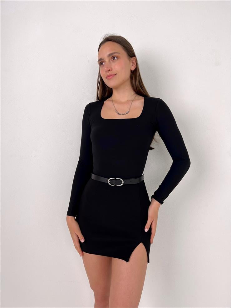 Kare Yaka Arve Kadın Siyah Bluz 23K000388