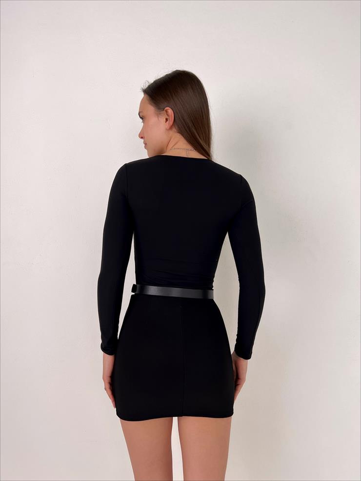 Kare Yaka Arve Kadın Siyah Bluz 23K000388