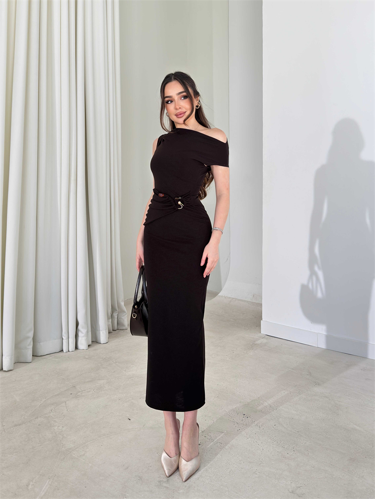 Düşük Omuz Belden Oturtmalı Aksesuar Detaylı Kahve Arves Kadın Elbise 26Y081