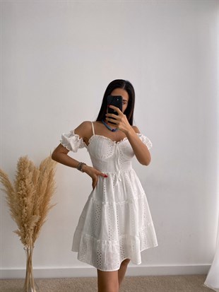 Mini Volanlı Fisto Kadın Beyaz Elbise 21Y000203