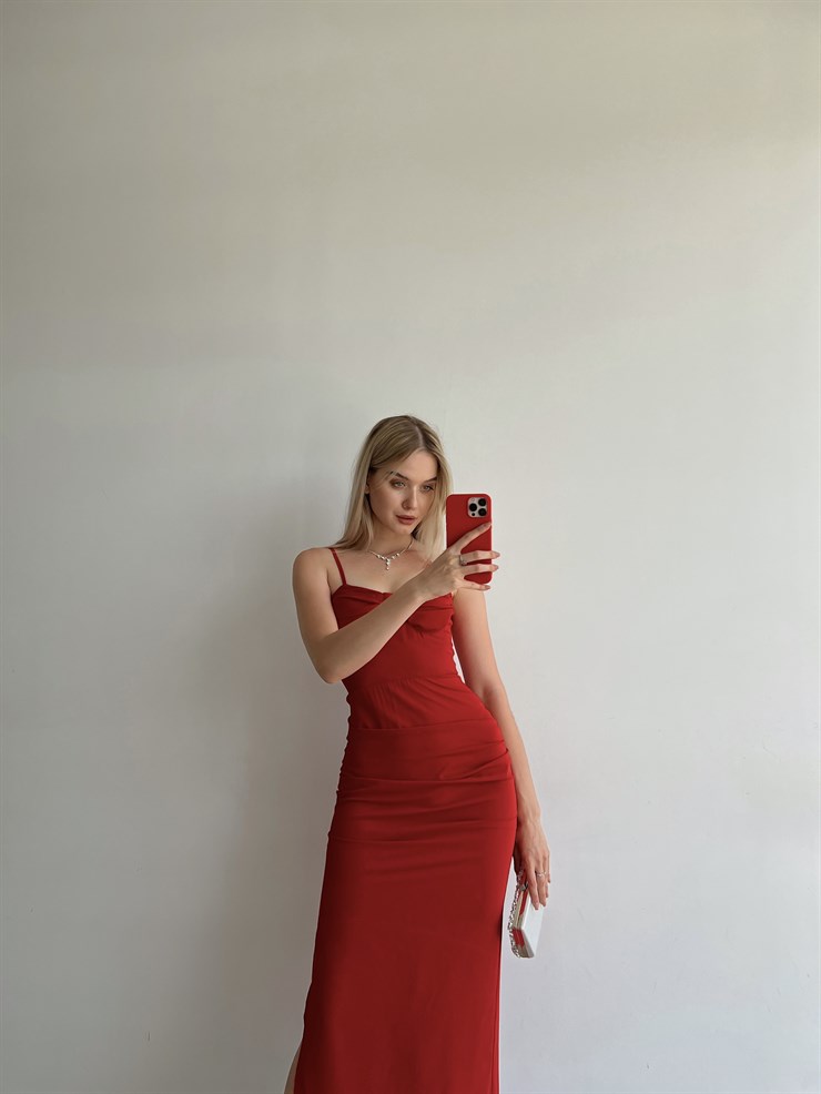 Askılı Derin Yırtmaçlı Drapeli Alda Kadın Kırmızı Uzun Elbise 22Y000342