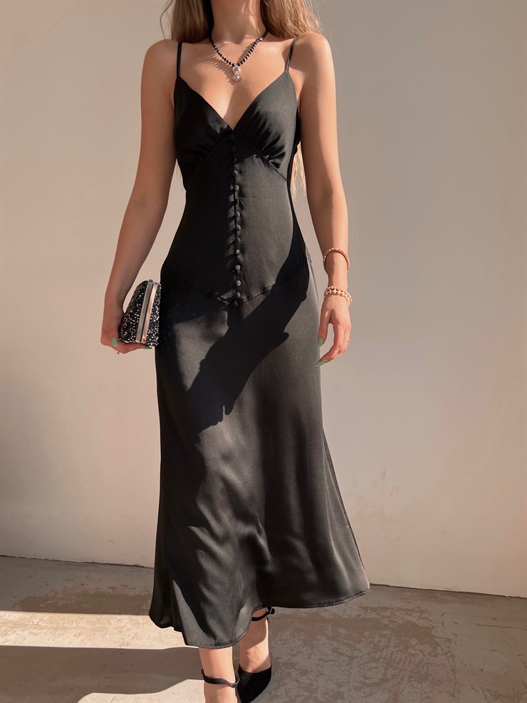 Askılı Önden Düğme Detay Saten Julissa Kadın Siyah Uzun Elbise 22Y000083