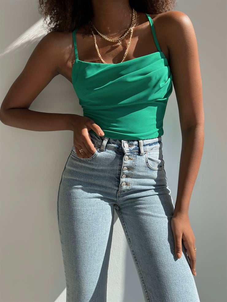 Askılı Sırt Dekolteli Göğüs Drpeli Tosia Kadın Yeşil Crop Bluz 22Y000388