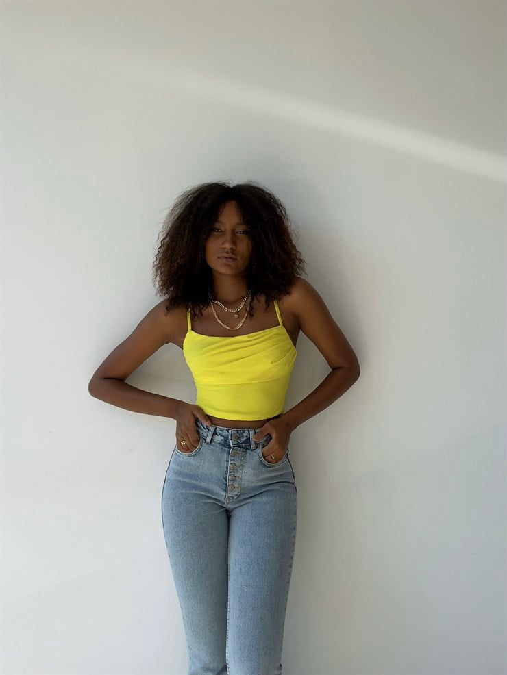 Askılı Sırt Dekolteli Göğüs Drpeli Tosia Kadın Sarı Crop Bluz 22Y000388