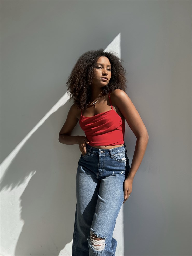 Askılı Sırt Dekolteli Göğüs Drpeli Tosia Kadın Kırmızı Crop Bluz 22Y000388