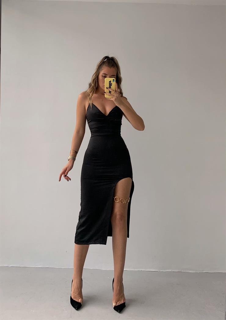 Askılı Yırtmacı Aksesuar Detaylı Kadın Siyah Midi  Elbise 21Y000365