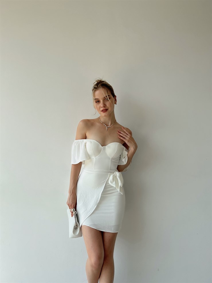 Ayarlanabilir Lastik Omuz Beli Bağcıklı Jovia Kadın Beyaz Elbise 22Y000331