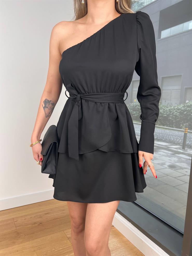 Tek Omuz Beli Kuşaklı Eteği Katlı Ayra Siyah Kadın Mini Elbise 25K455