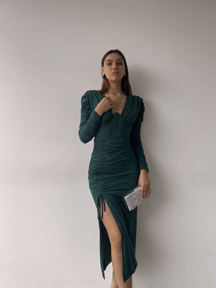 Yırtmaçlı Uzun Kol Drape Detaylı Aysa Kadın Midi Zümrüt Elbise 23K000373