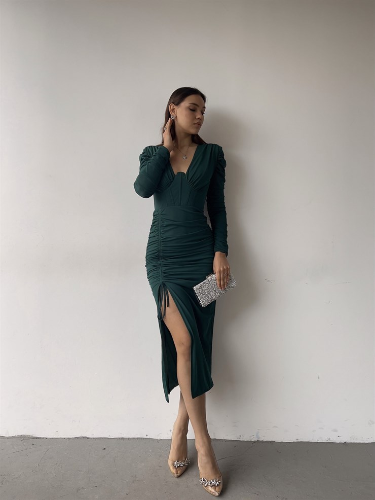 Yırtmaçlı Uzun Kol Drape Detaylı Aysa Kadın Midi Zümrüt Elbise 23K000373