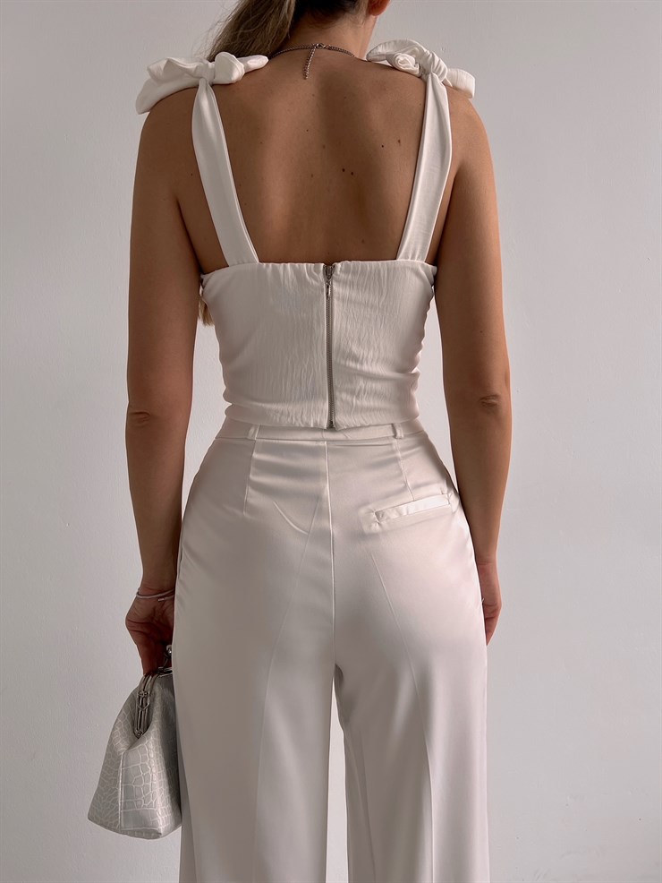 Bağcık Askılı Göğüsü Drape Erica Kadın Beyaz Bluz 22K000552
