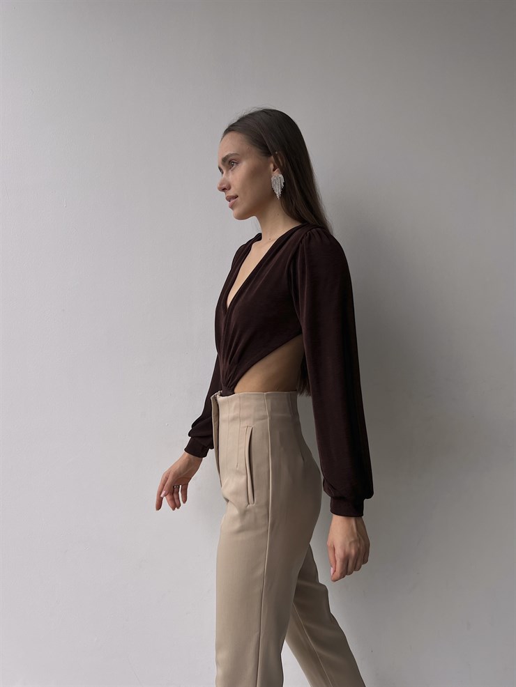 V Yaka Bel Ve Sırt Dekolteli Arkası İp Bağlamalı Uzun Kollu Baker Kadın Kahve Bodysuit 23K000223