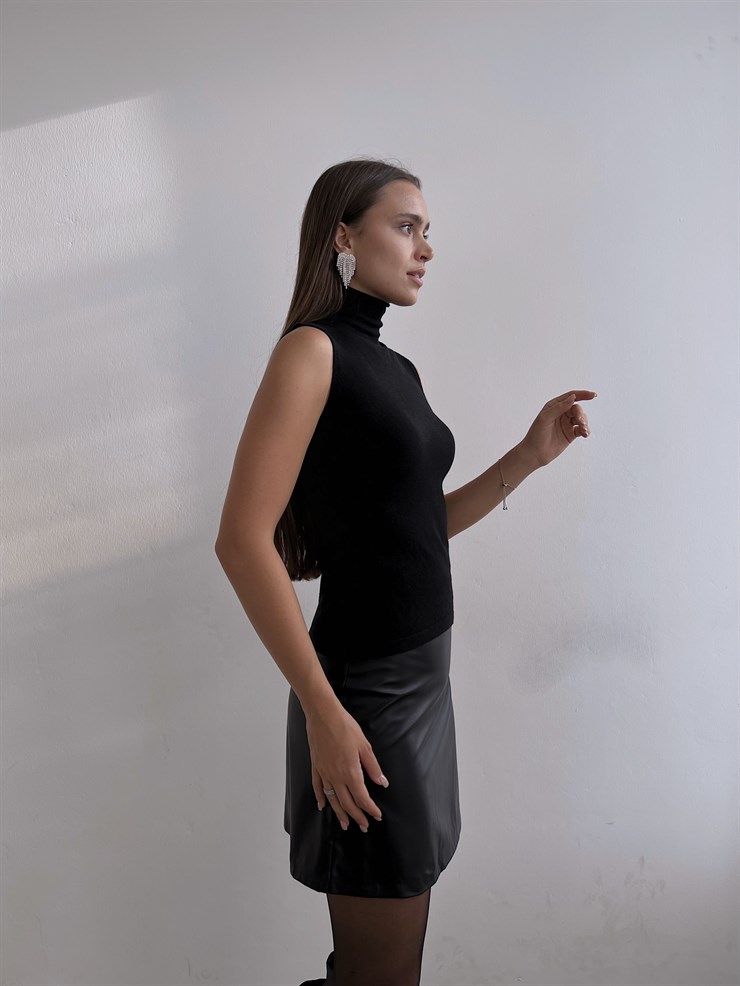 Balıkçı Yaka Kolsuz Darlan Kadın Siyah Triko Bluz 23K000137