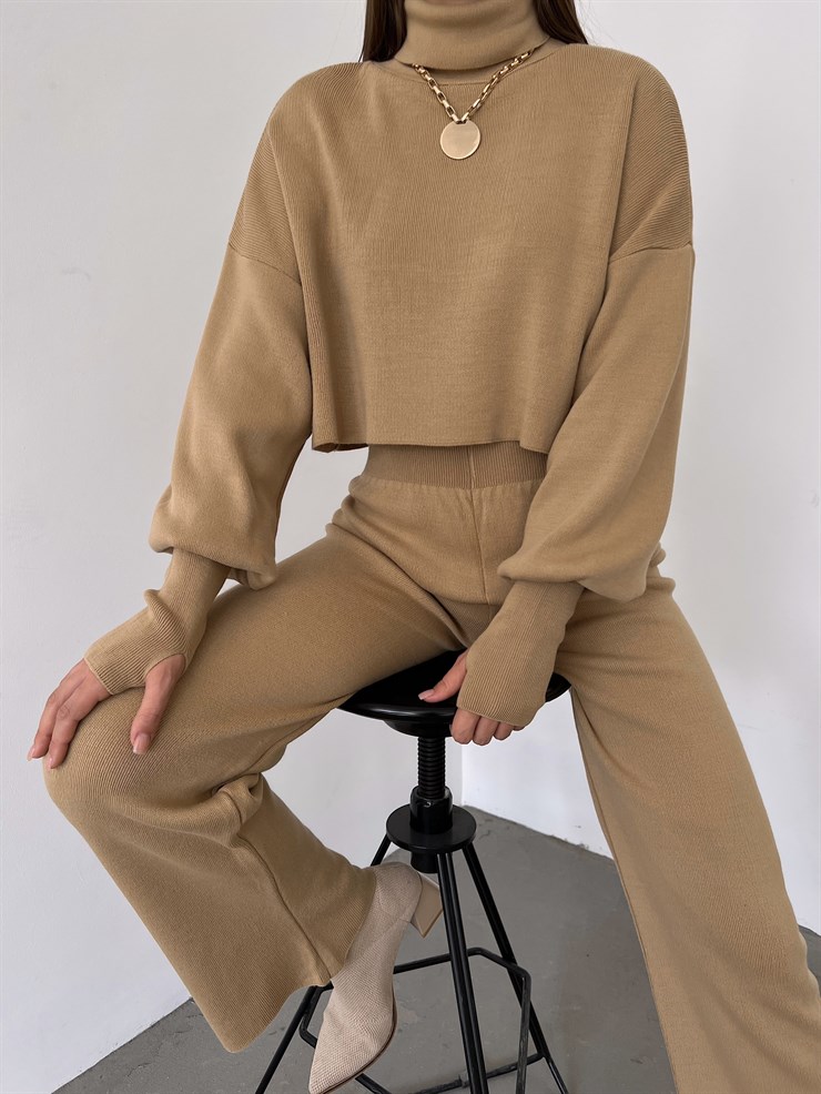 Balıkçı Yaka Üst Geniş Paça Alt London Kadın Vizon Triko Takım 22K000266