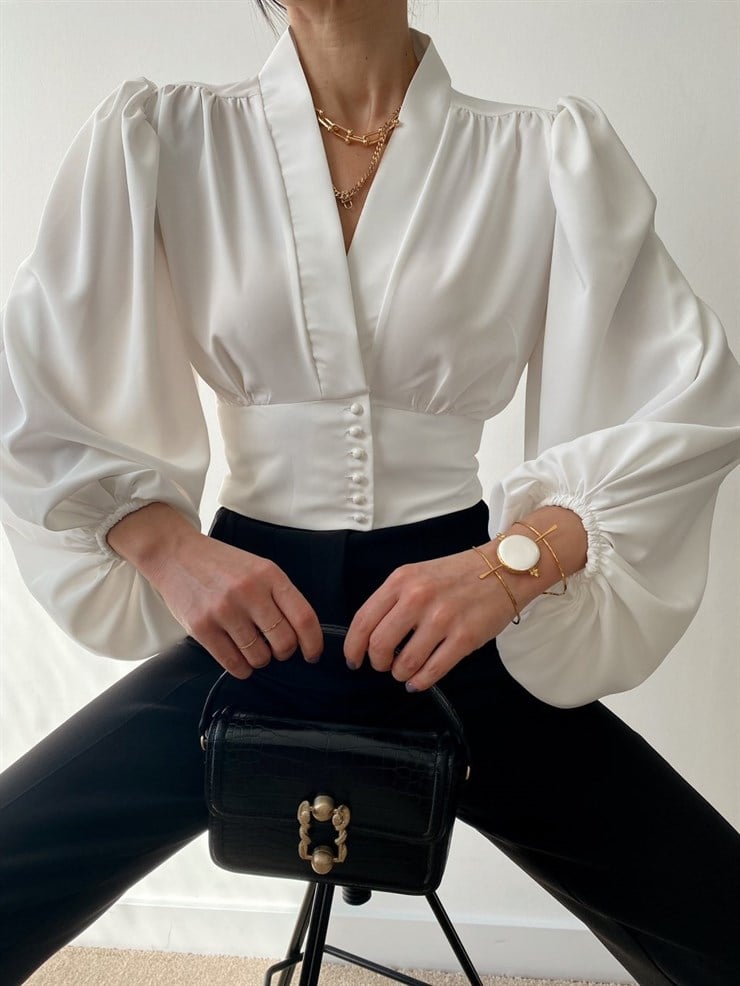 Balon Kol Önden Düğmeli V Yaka Kadın Beyaz Crop Bluz 21Y000527