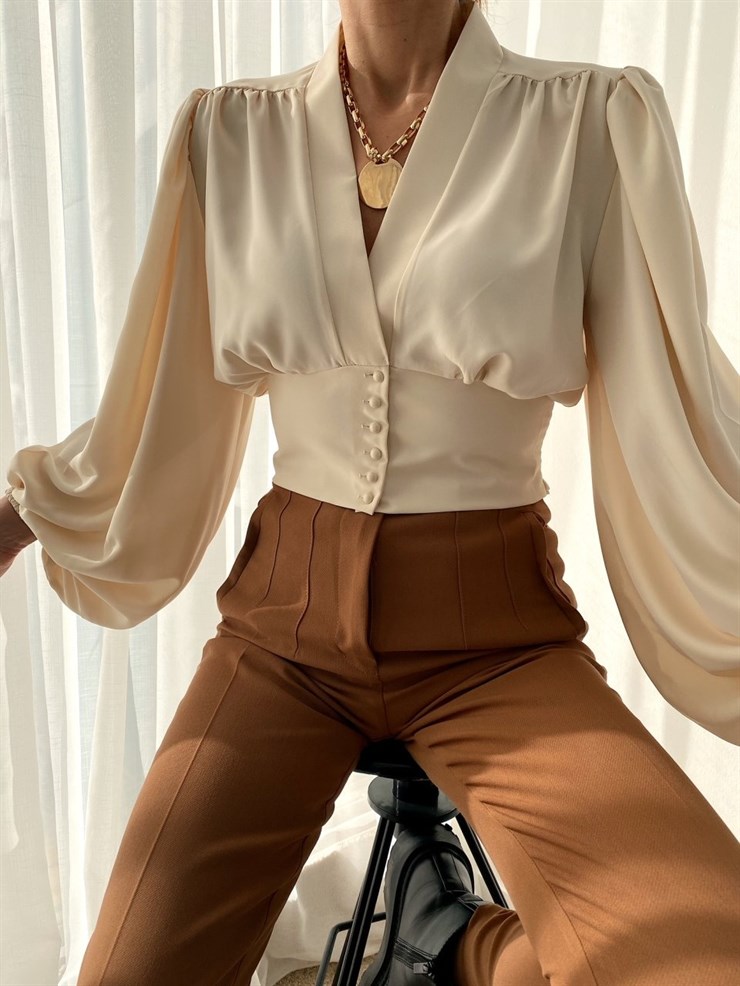 Balon Kol Önden Düğmeli V Yaka Kadın Bej Crop Bluz 21Y000527