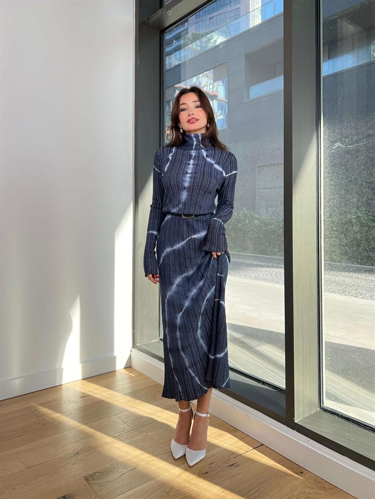 Boğazlı Uzun Kollu Barend Kadın Mavi Batik Desenli Elbise 24k368