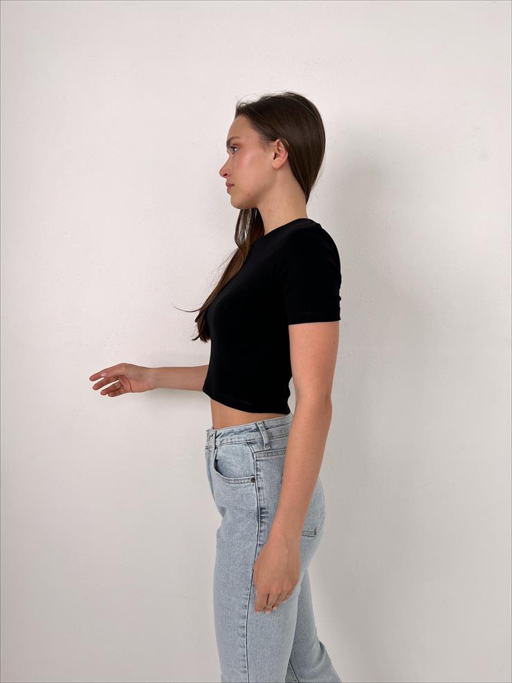 Bisiklet Yaka Kısa Kollu Kadın Siyah Basic Crop Tişört 23Y000098