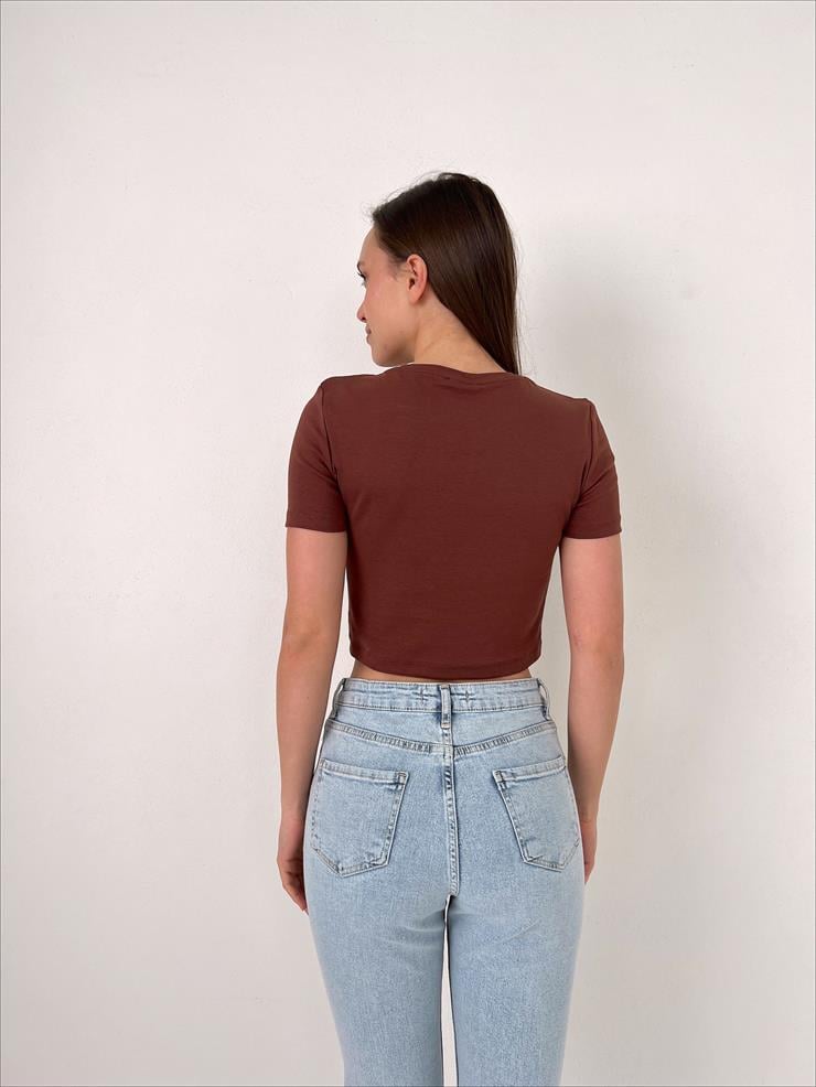 Bisiklet Yaka Kısa Kollu Kadın Kahve Basic Crop Tişört 23Y000098