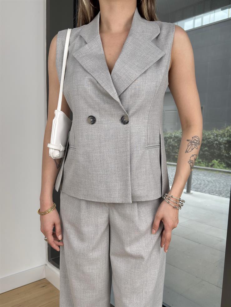 Kruvaze Önden Düğmeli Bek Gri Kadın Yelek 25Y245