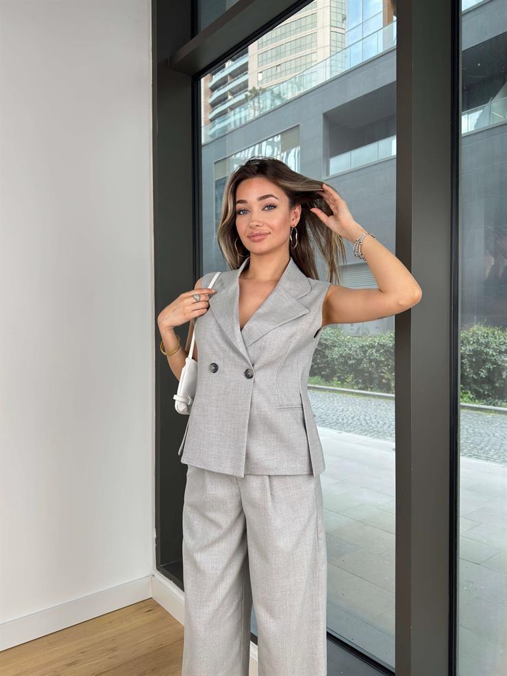 Kruvaze Önden Düğmeli Bek Gri Kadın Yelek 25Y245