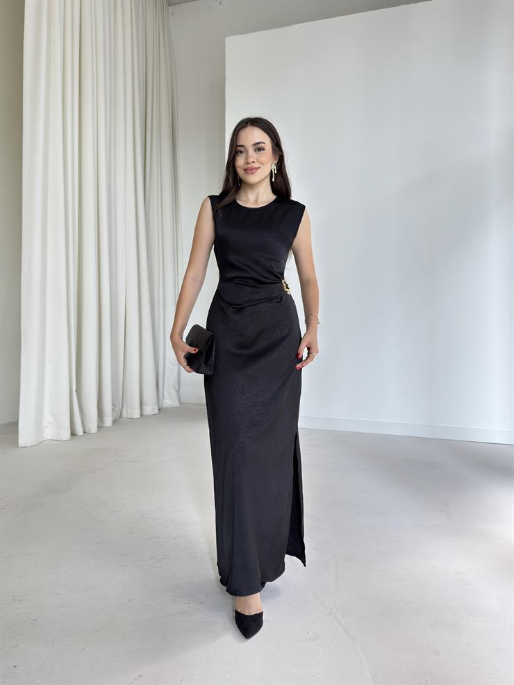 Bel Aksesuarı Detaylı Yırtmaçlı Maxi Boy Dalinma Siyah Kadın elbise 26K001