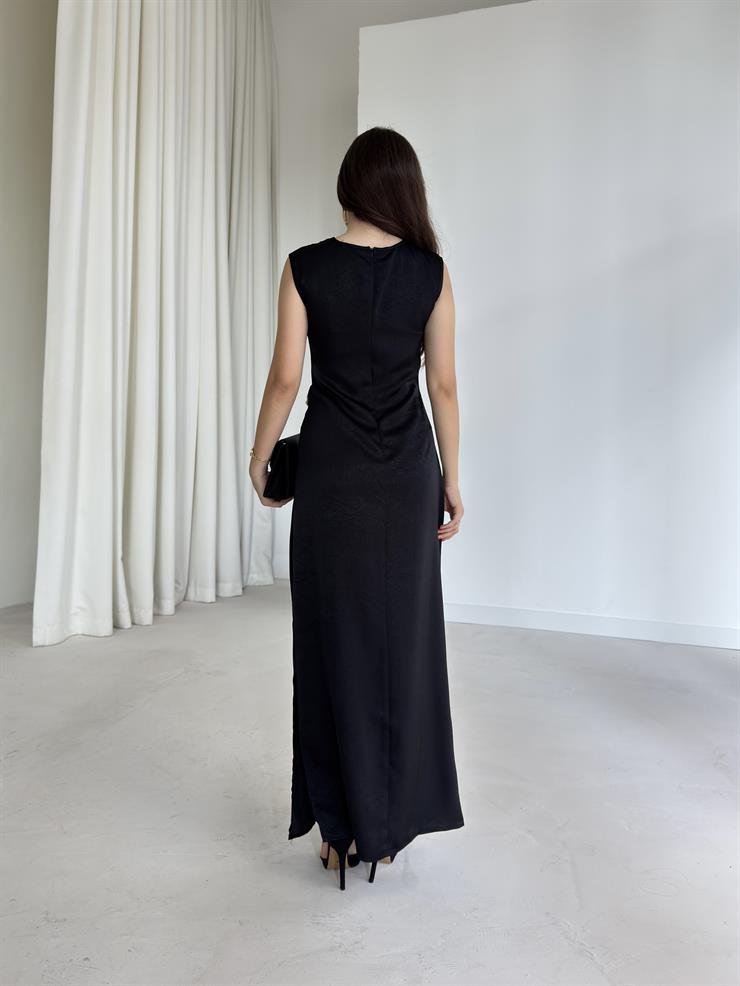 Bel Aksesuarı Detaylı Yırtmaçlı Maxi Boy Dalinma Siyah Kadın elbise 26K001