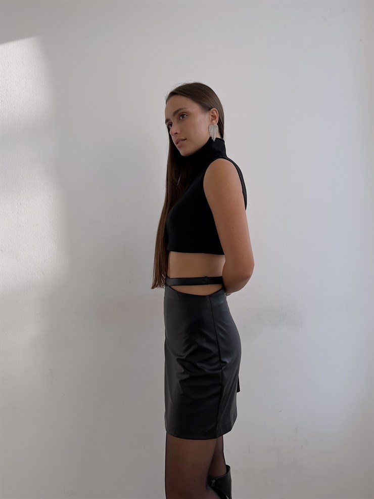 Bel Detaylı Diemerson Kadın Siyah Vegan Deri Mini Etek 23K000140