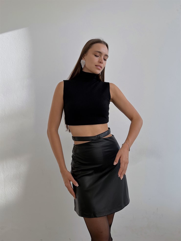 Bel Detaylı Diemerson Kadın Siyah Vegan Deri Mini Etek 23K000140