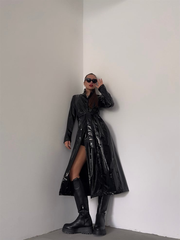 Belden Kuşaklı Yanları Cepli Eduardo Kadın Siyah Parlak Vegan Deri Kaban 23K000145