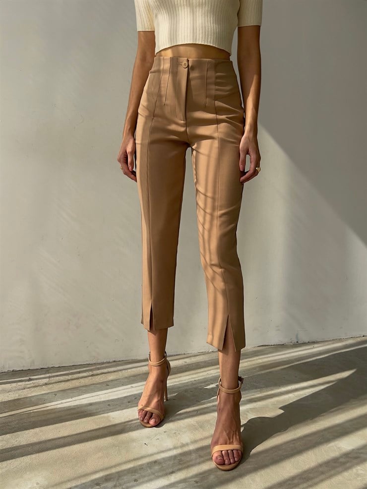 Beli Pensli Ön Paçası Yırtmaçlı Jemma Kadın Camel Pantolon 23K000046
