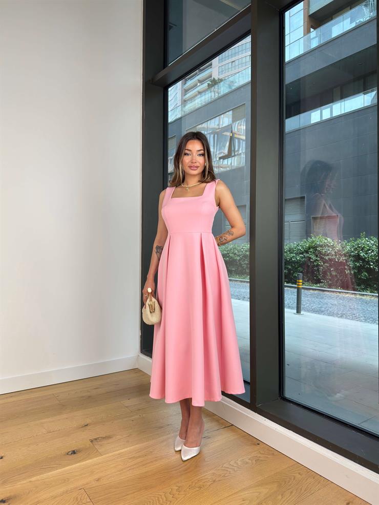 Kare Yaka Kalın Askılı Belinsa Pembe Kadın Elbise 25Y134