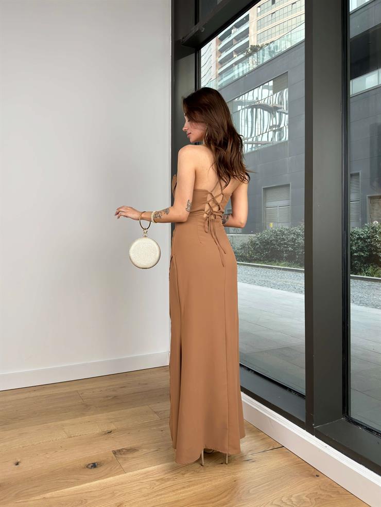 İnce Arkadan Çapraz Askılı Degaje Yaka Beli Korse Detaylı Bell Kadın Kahve Elbise 24Y115