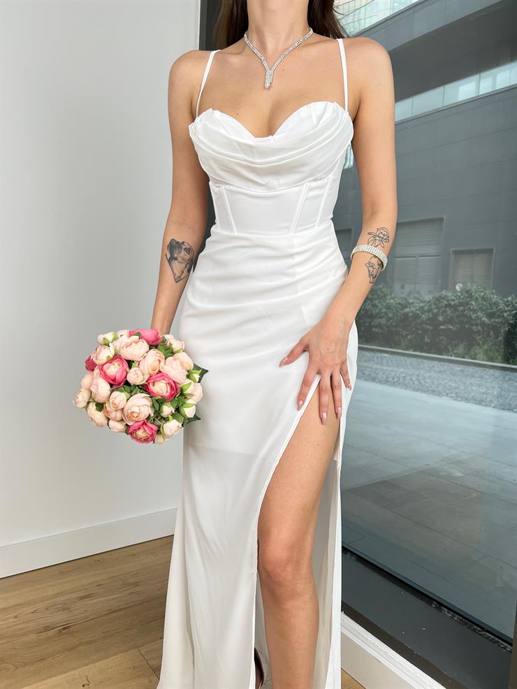 İnce Arkadan Çapraz Askılı Degaje Yaka Beli Korse Detaylı Bell Kadın Beyaz Elbise 24Y115