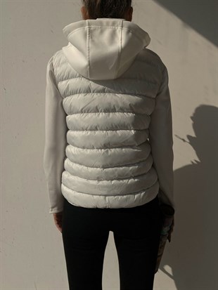 Kol Ve Kapüşonlu Farklı Kumaş Bellance Kadın Beyaz Mont 22K000158