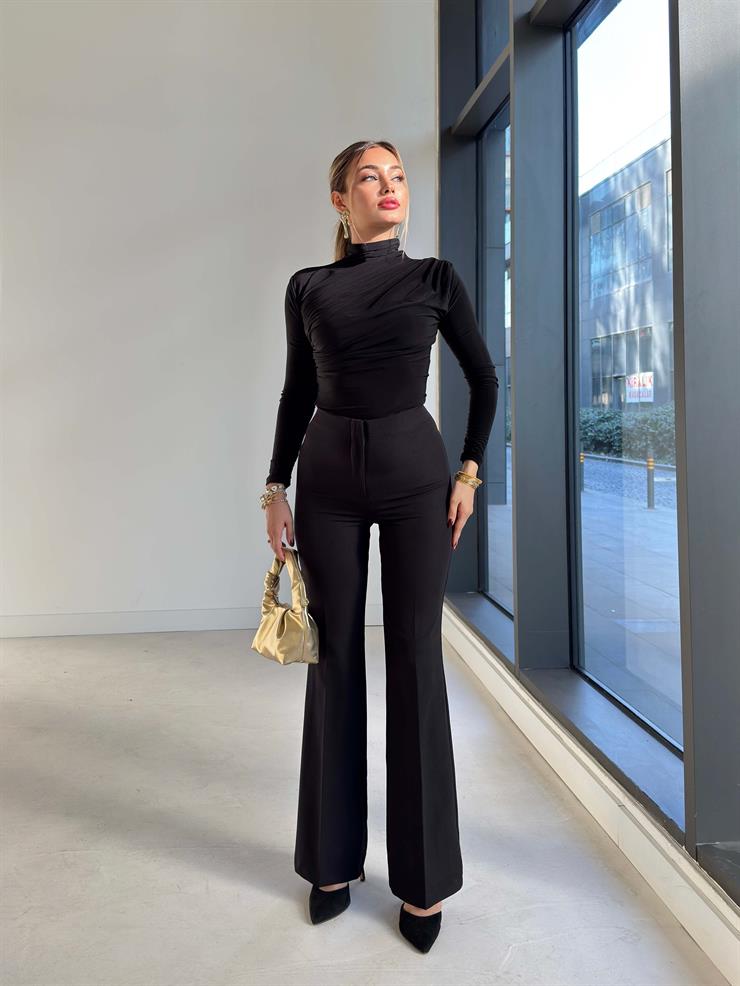 Boğazlı Yanı Drape Detaylı Belmade Siyah Kadın Bluz 26K113