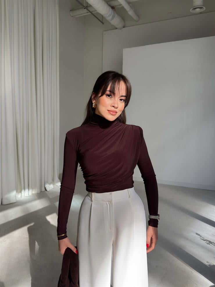 Boğazlı Yanı Drape Detaylı Belmade Kahve Kadın Bluz 26K113