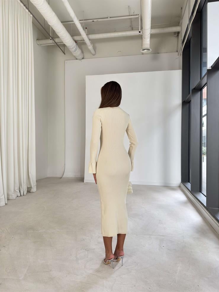 V Yaka Trompet Kol Detaylı Benedict Krem Kadın Triko Elbise 26K212