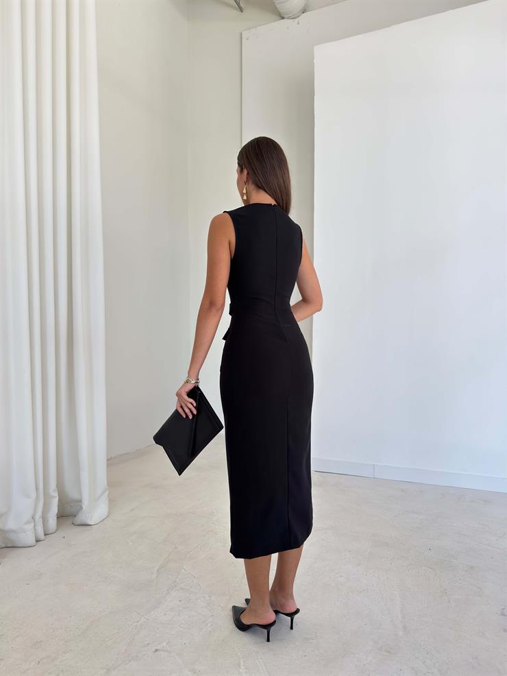 Önü Düğmeli Aksesuarlı Cep Detaylı Benjamin Siyah Kadın Elbise 26K213