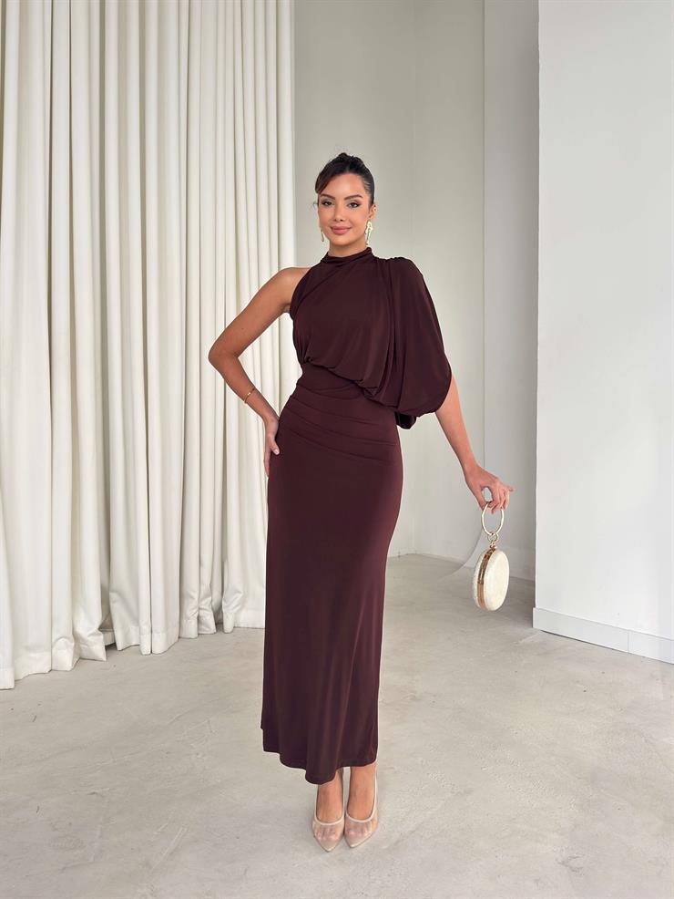 Drape Detaylı Boğazlı Tek Omuz Berli Kahve Kadın Elbise 26K099