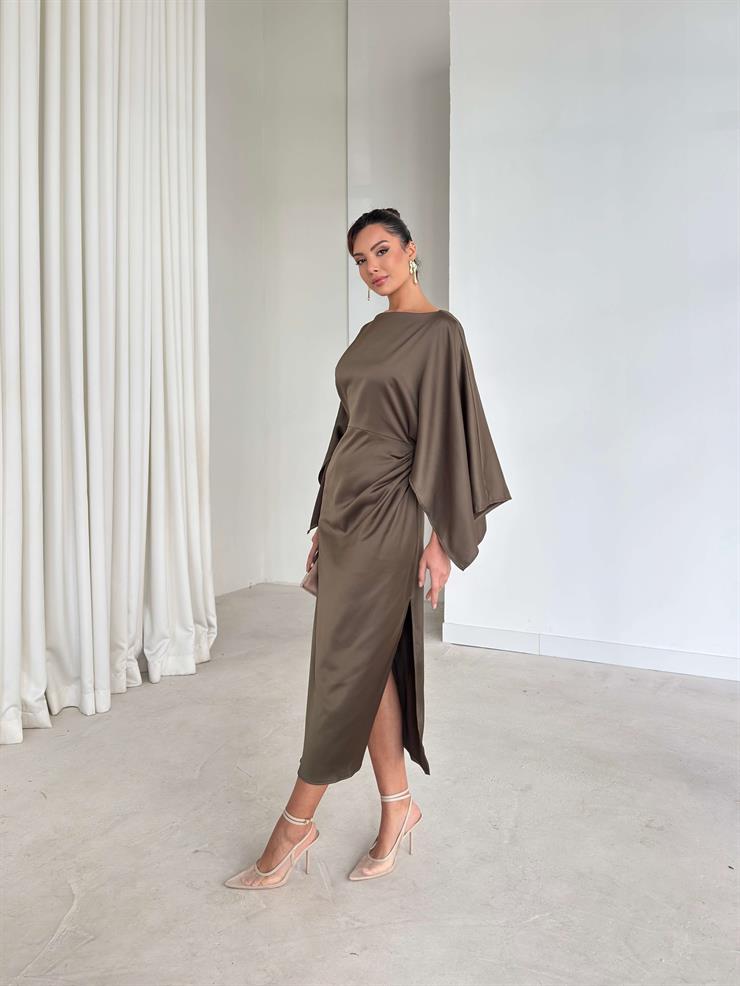 Kolları Ve Yanı Yırtmaçlı Drape Detaylı Berma Haki Kadın Saten Elbise 26K339