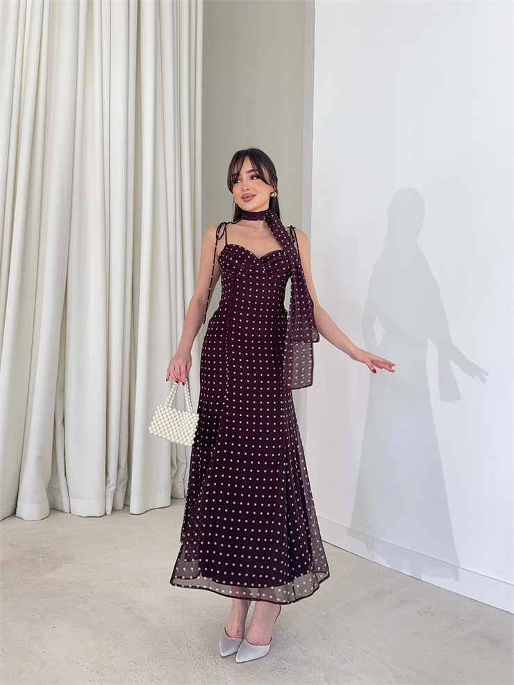 Fularlı Askısı Bağlamalı Puantiye Desenli Midi Kahverengi Bethany Kadın Elbise 26Y124