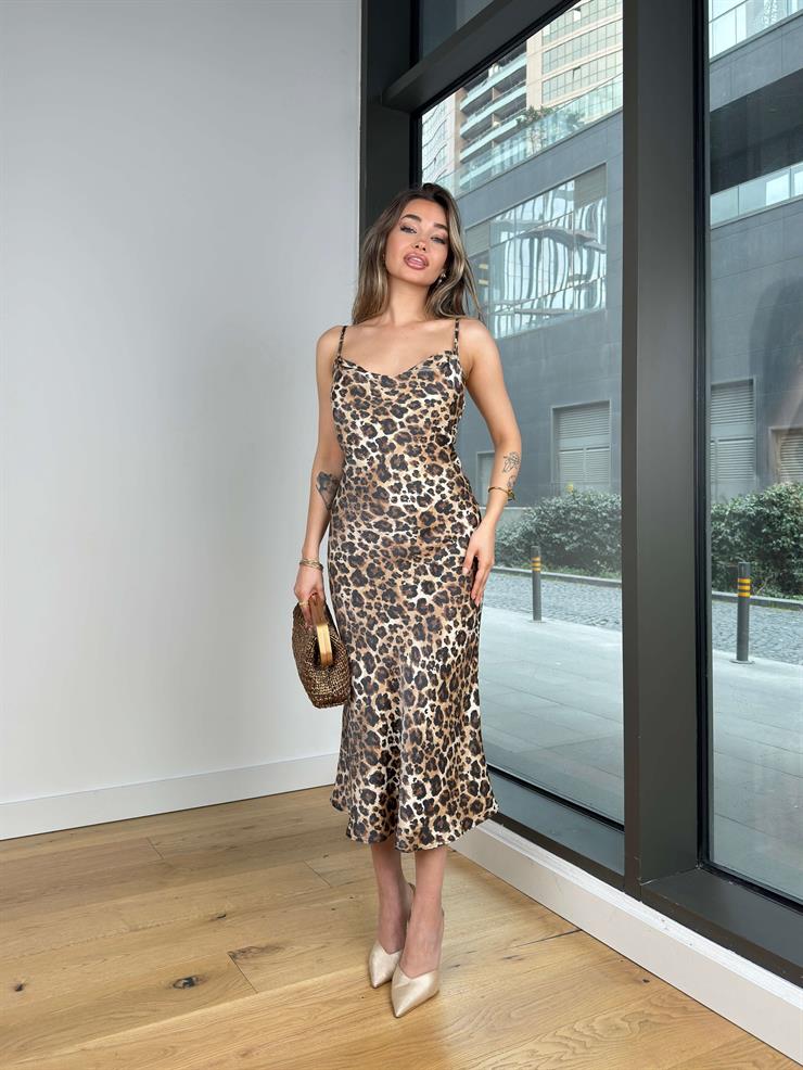 Degaje Yaka Askılı Bigin Leopar Kadın Elbise 25Y136