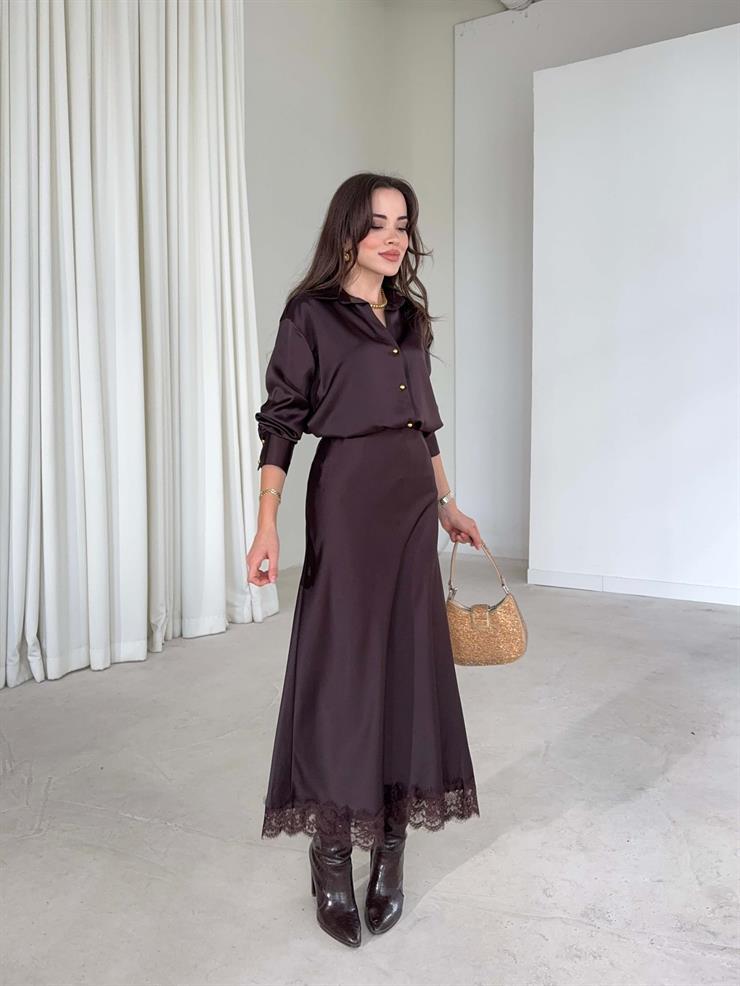 Önü Düğmeli Bırenda Kahve Kadın Saten Gömlek 26K382