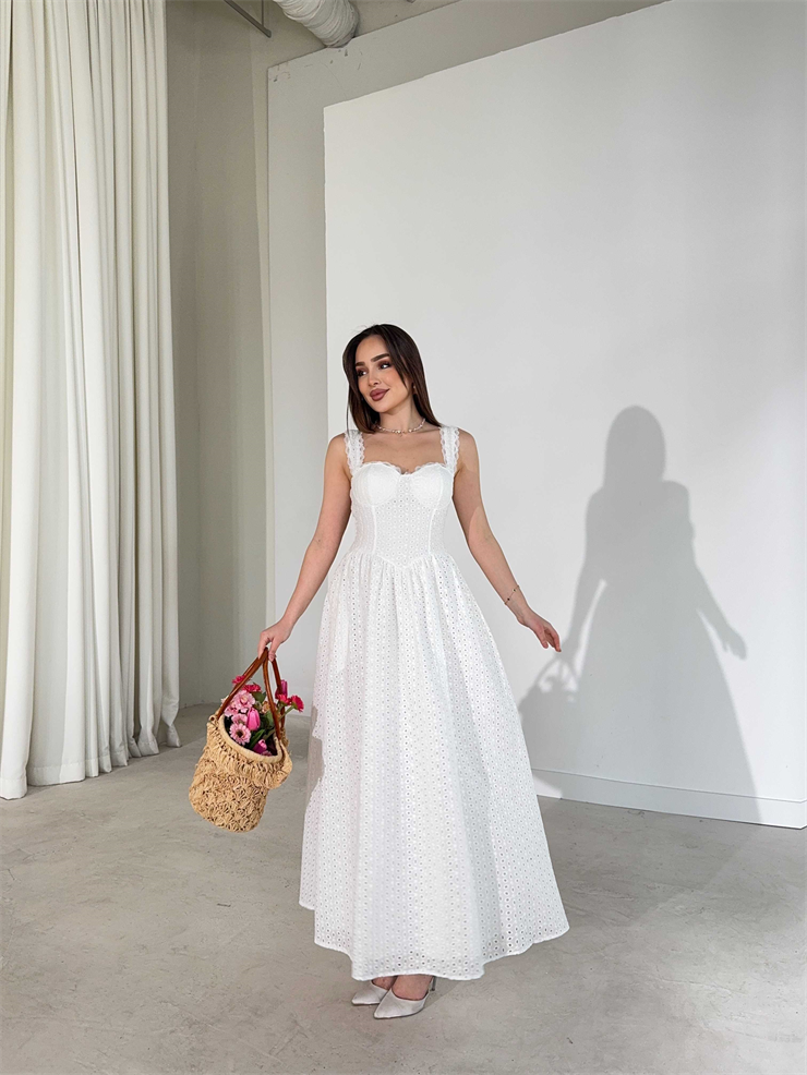 Kalp Yaka Kalın Askılı Dantelli Maxi Beyaz Birit Kadın Elbise 26Y188