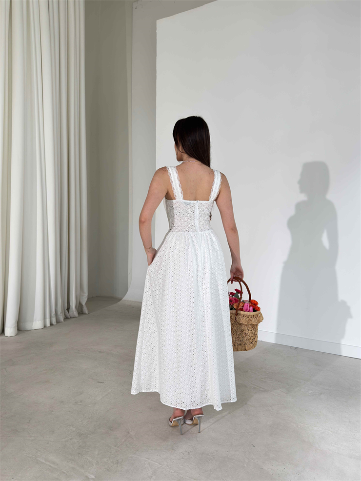 Kalp Yaka Kalın Askılı Dantelli Maxi Beyaz Birit Kadın Elbise 26Y188