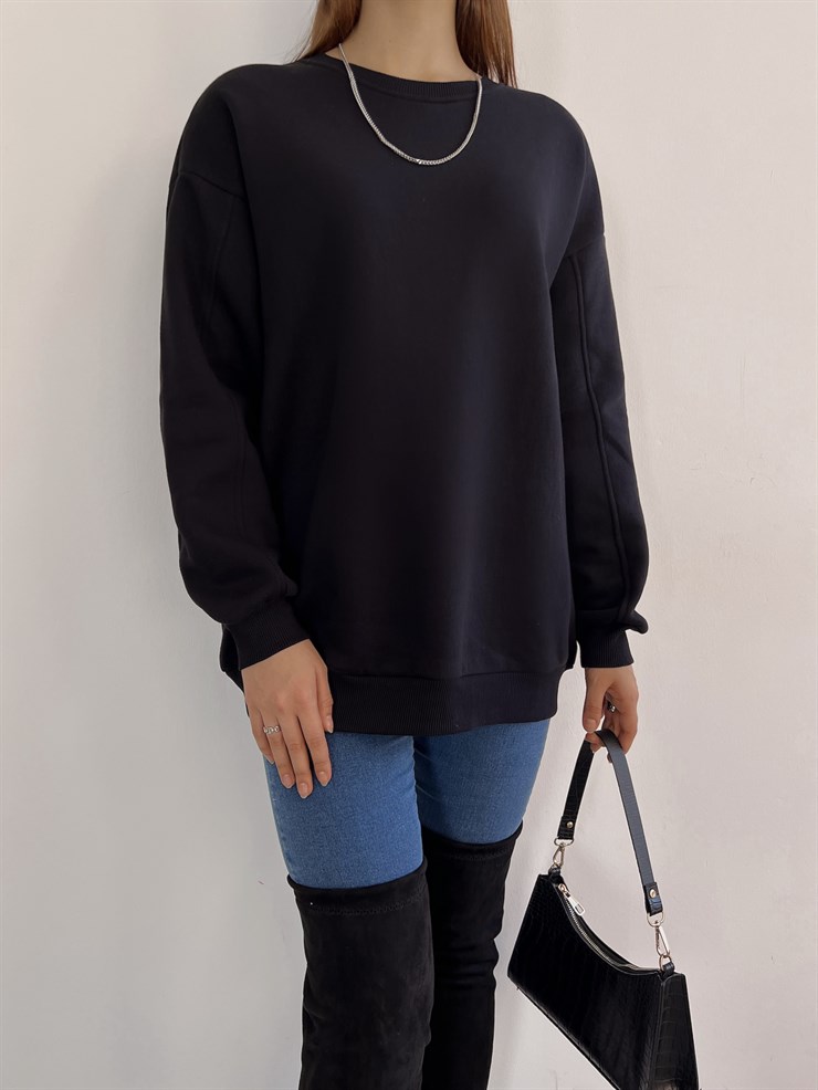 Bisiklet Yaka Boyfriend Elenilson Kadın Siyah Sweatshirt 23K000148