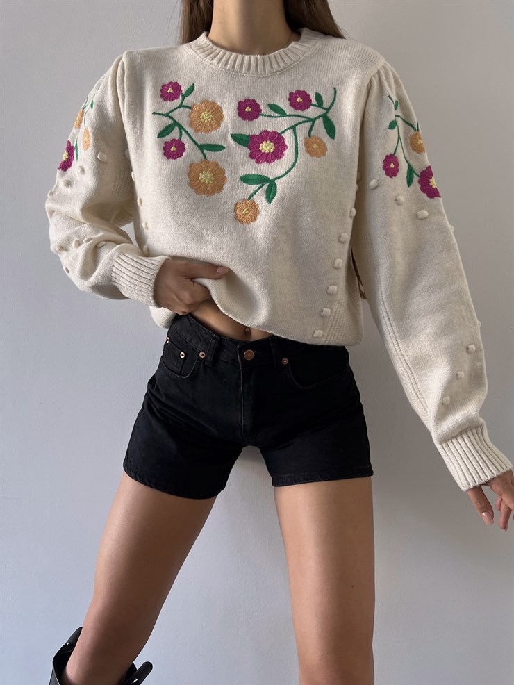 Bisiklet Yaka Çiçek Desenli Todd Kadın Krem Kazak 23K000183